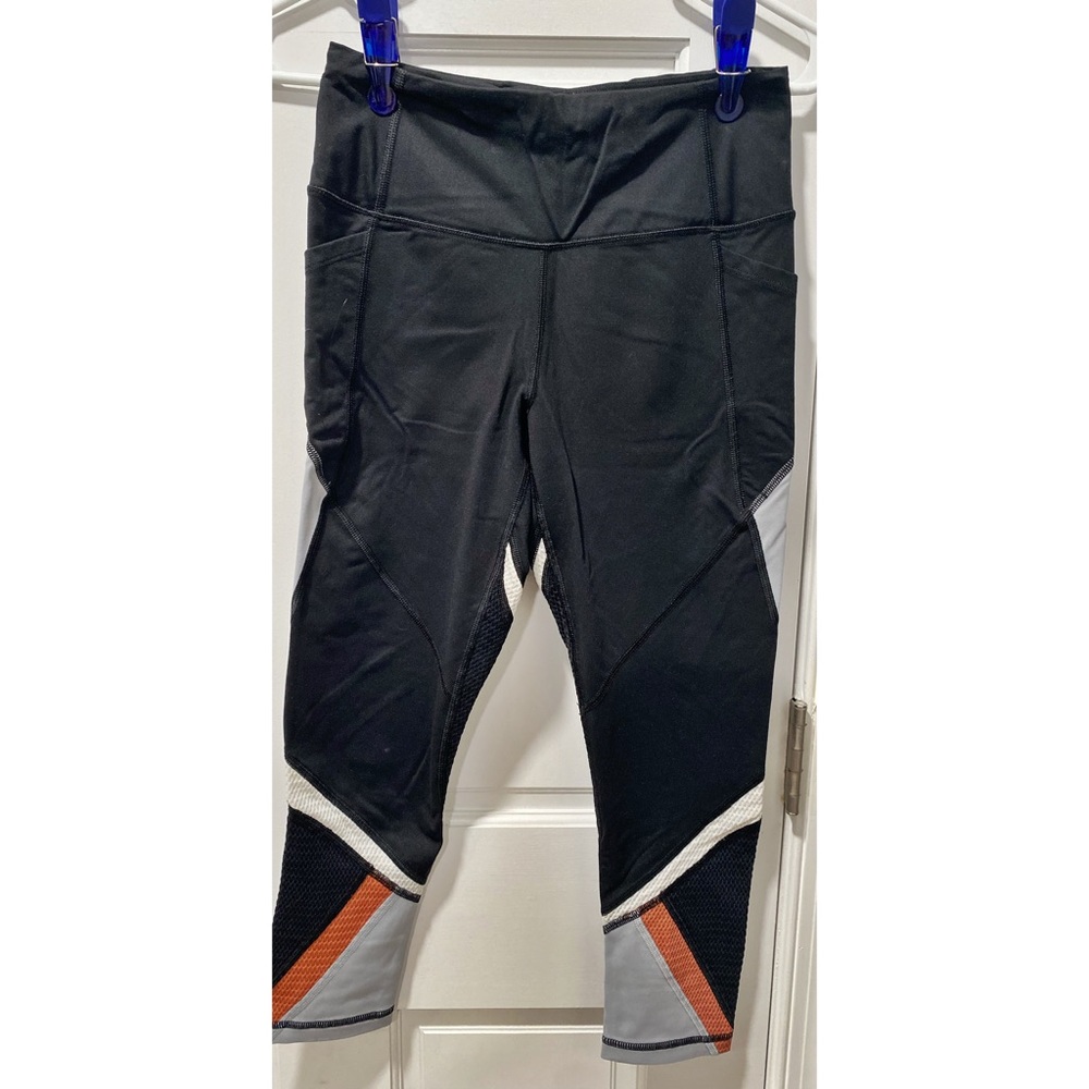 Victoria's Secret Sport Womens Knockout Capri Leggings